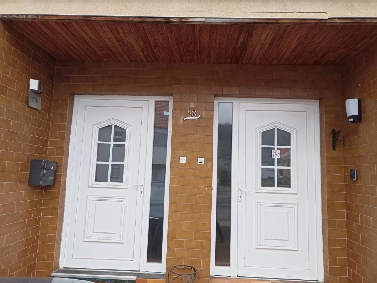 Appartement Gauche Avec Balcon Hargarten-aux-Mines Exterior foto